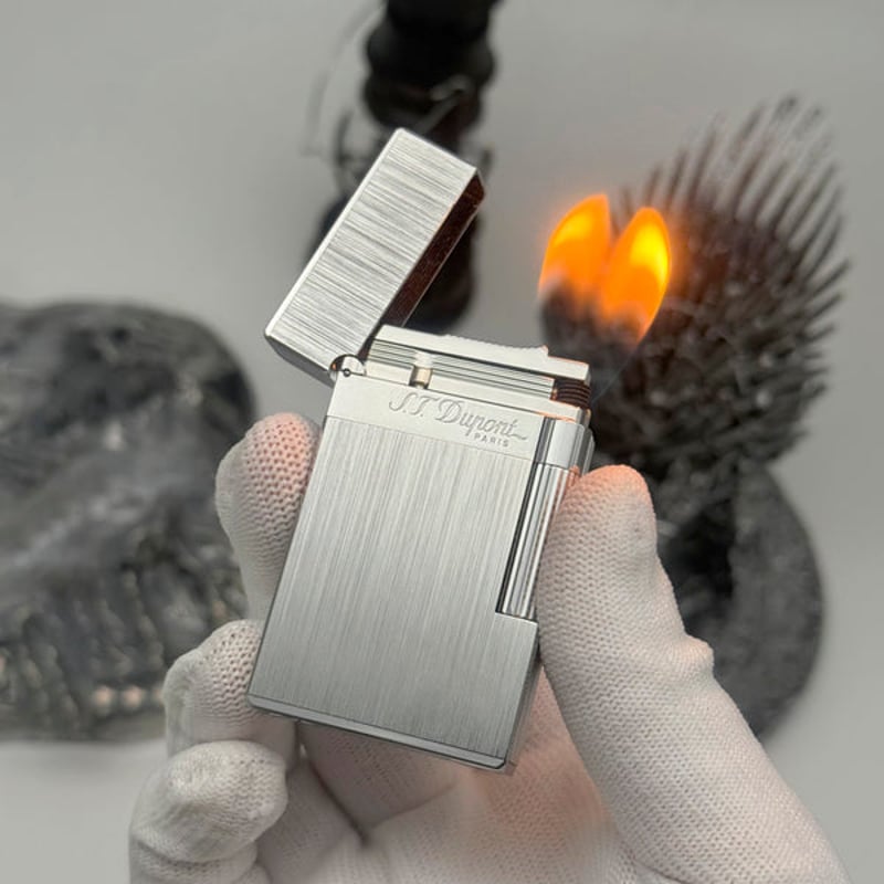 Atlas Ligne 2 Brushed Metal Silver Lighter
