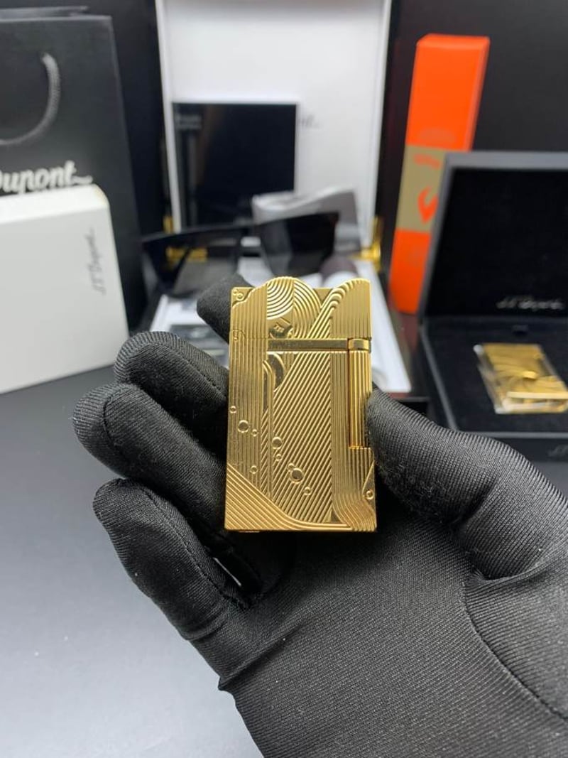 S.T. DUPONT One Piece Sleeping Mermaid Engraving Gold Sanji Lighter with giftbox
