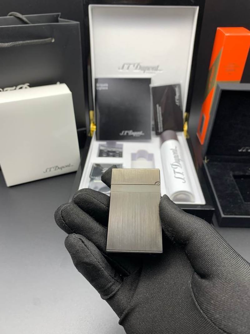 S.T.Dupont Ligne 2 Brushed Black Lighter