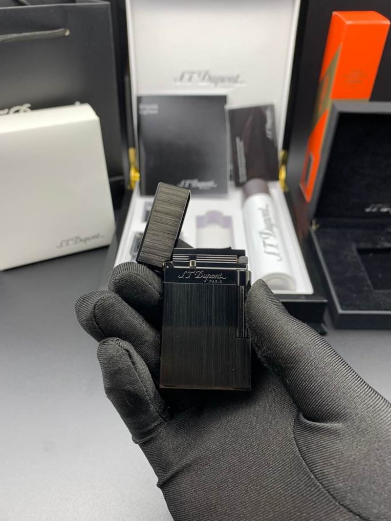 S.T.Dupont Ligne 2 Brushed Black Lighter