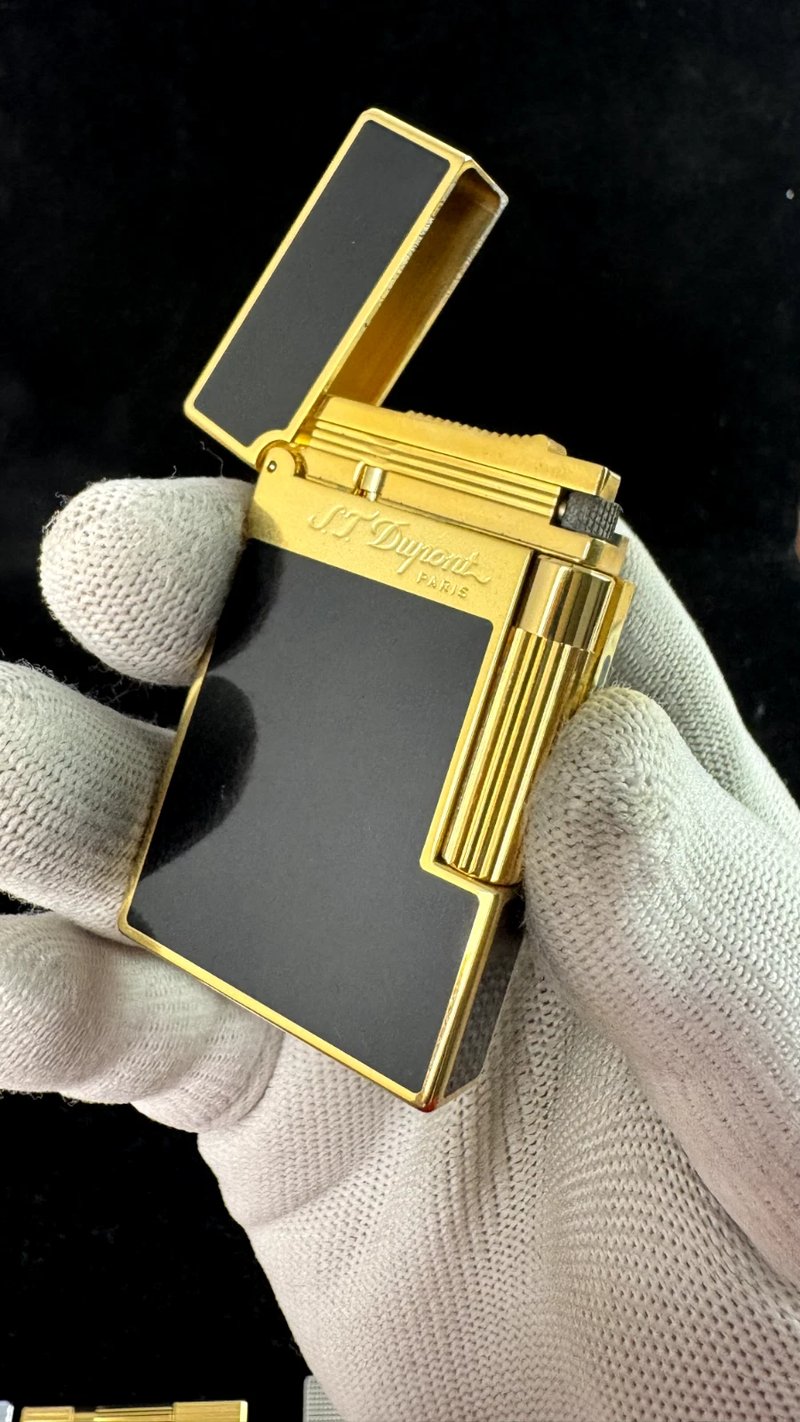 S.T.Dupont Gas Lighter Double Flames Classic Lacquer 