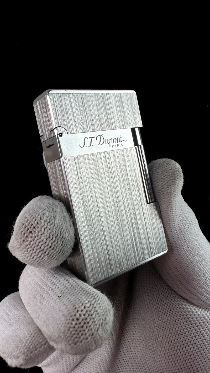 Atlas Ligne 2 Brushed Metal Silver Lighter
